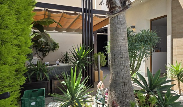 Resale - Villa -
Pilar de la Horadada - Zona Pueblo