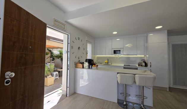 Resale - Villa -
Pilar de la Horadada - Zona Pueblo