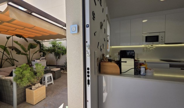 Resale - Villa -
Pilar de la Horadada - Zona Pueblo