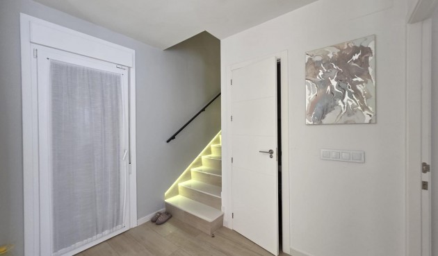 Resale - Villa -
Pilar de la Horadada - Zona Pueblo