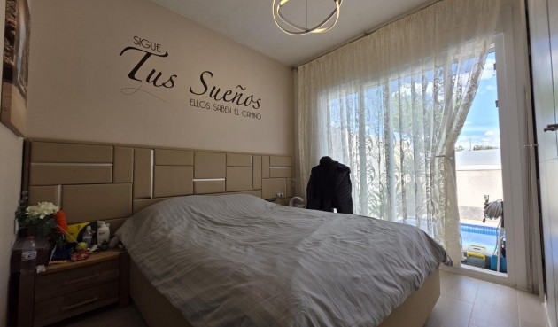 Resale - Villa -
Pilar de la Horadada - Zona Pueblo