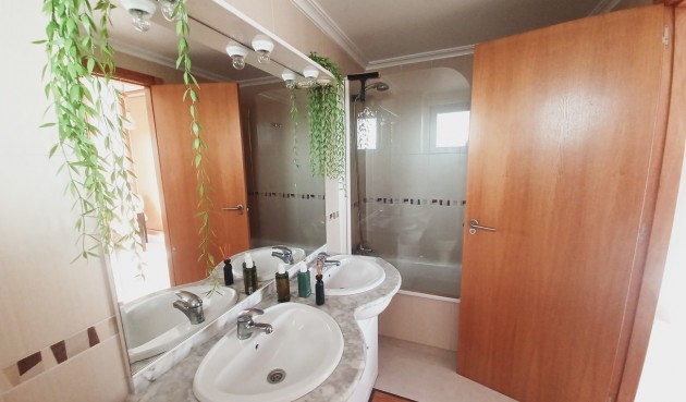 Återförsäljning - Apartment -
Sucina - Inland