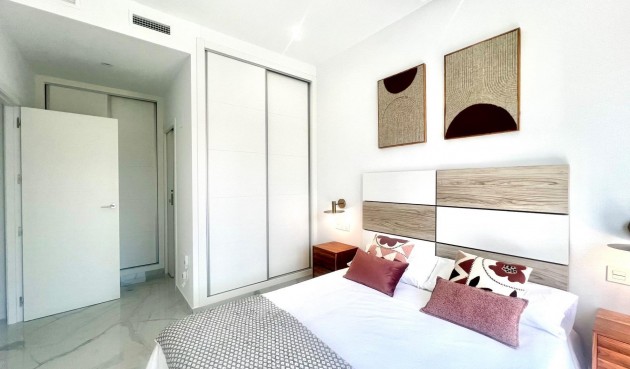 Resale - Villa -
Torrevieja - La Siesta - El Salado - Torreta