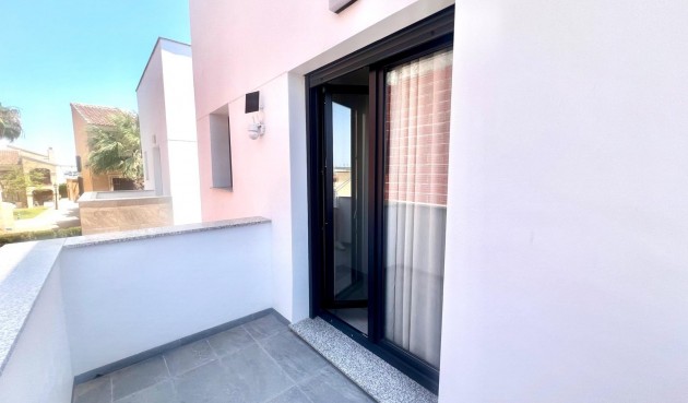 Resale - Villa -
Torrevieja - La Siesta - El Salado - Torreta