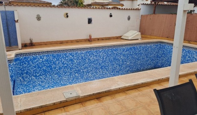 Återförsäljning - Villa -
Hondón de las Nieves - Inland