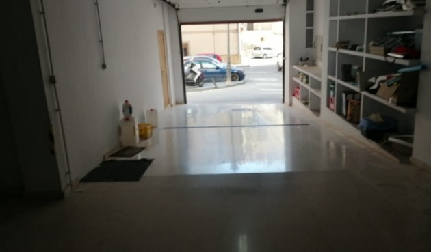 Återförsäljning - Villa -
Orihuela - Inland