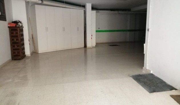 Återförsäljning - Villa -
Orihuela - Inland