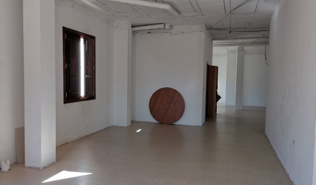 Återförsäljning - Villa -
Orihuela - Inland