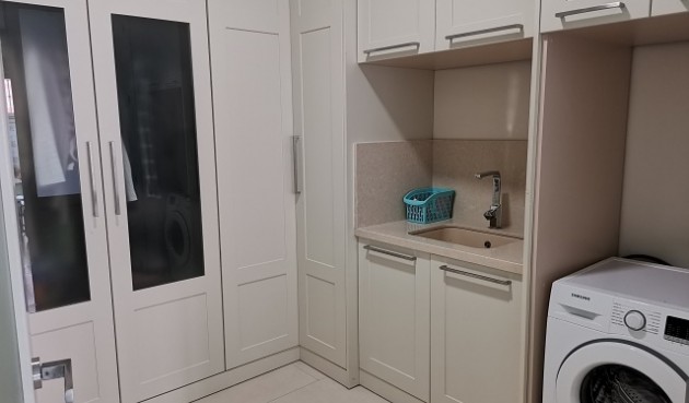 Återförsäljning - Villa -
Orihuela - Inland