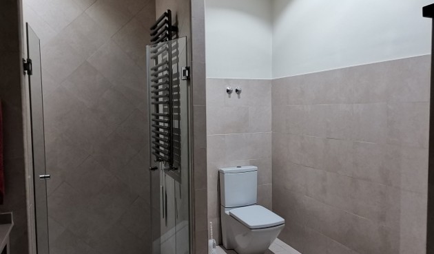 Återförsäljning - Villa -
Orihuela - Inland