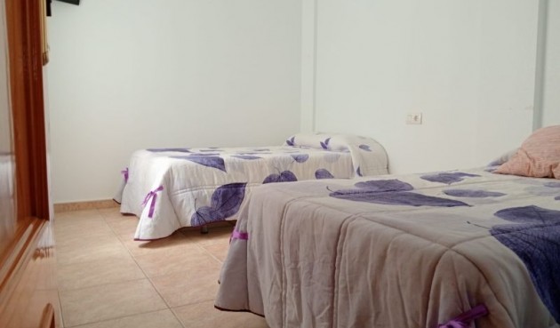 Resale - Villa -
Pilar de la Horadada - Costa Blanca