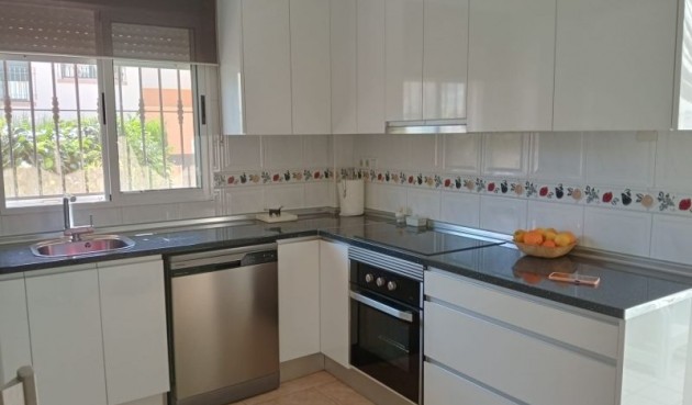 Resale - Villa -
Pilar de la Horadada - Costa Blanca