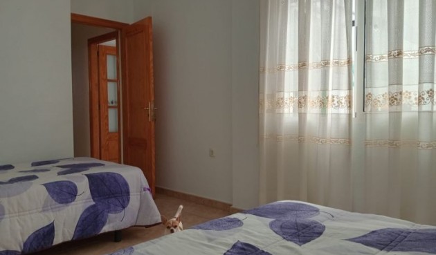 Resale - Villa -
Pilar de la Horadada - Costa Blanca