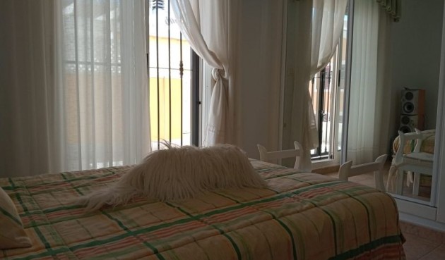 Resale - Villa -
Pilar de la Horadada - Costa Blanca