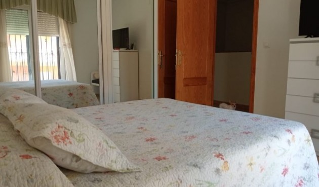 Resale - Villa -
Pilar de la Horadada - Costa Blanca