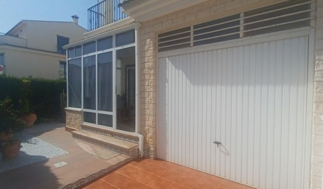 Resale - Villa -
Pilar de la Horadada - Costa Blanca