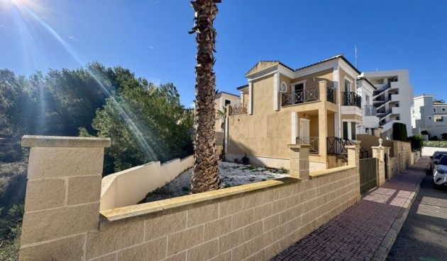 Brukt - Villa -
Orihuela - Inland