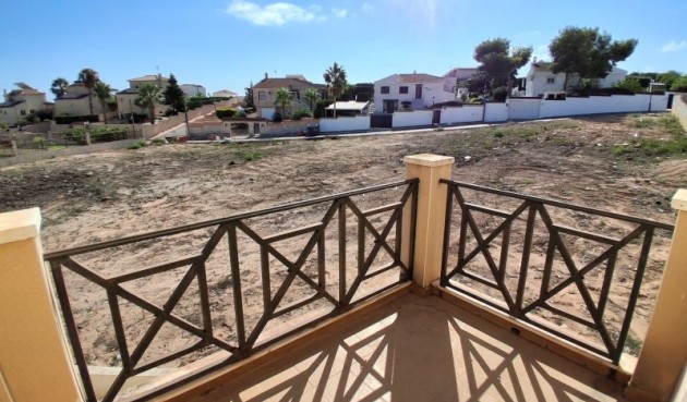 Brukt - Villa -
Orihuela - Inland