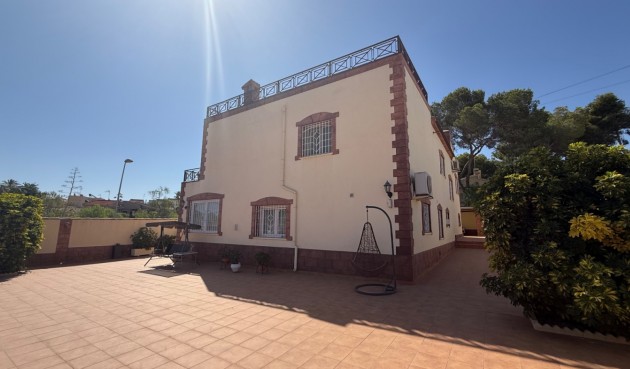 Reventa - Villa -
Torrevieja - Costa Blanca