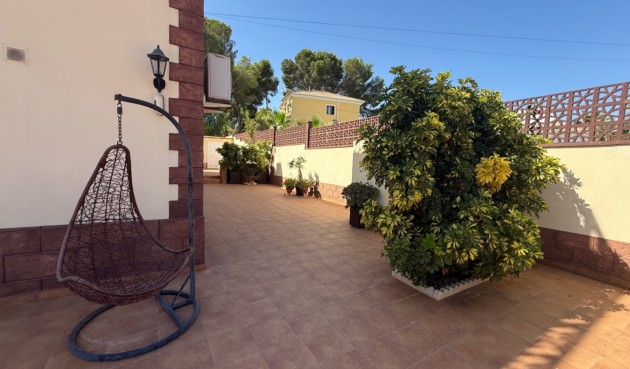 Reventa - Villa -
Torrevieja - Costa Blanca