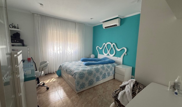 Reventa - Villa -
Torrevieja - Costa Blanca