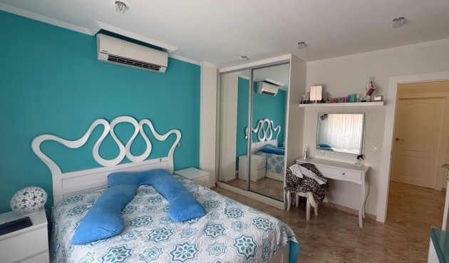 Reventa - Villa -
Torrevieja - Costa Blanca