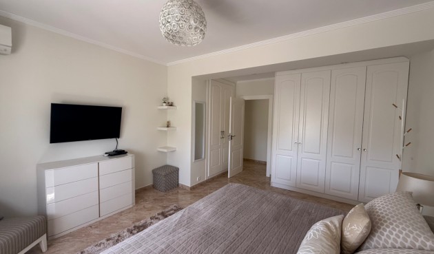 Reventa - Villa -
Torrevieja - Costa Blanca