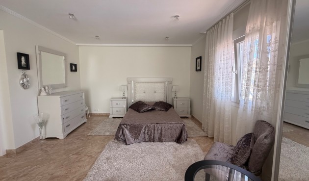 Reventa - Villa -
Torrevieja - Costa Blanca