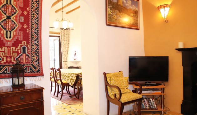 Brukt - Town House -
Castell de Castells - Inland