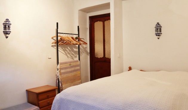 Brukt - Town House -
Castell de Castells - Inland