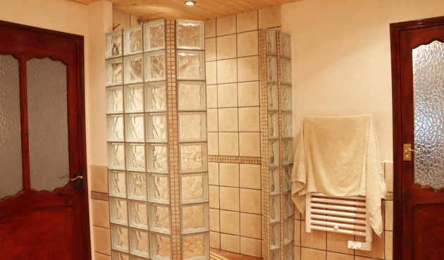 Brukt - Town House -
Castell de Castells - Inland