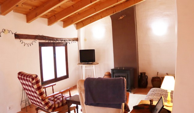 Brukt - Town House -
Castell de Castells - Inland