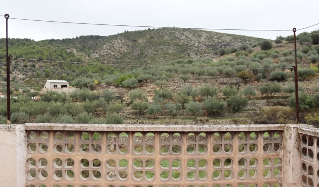 Brukt - Town House -
Castell de Castells - Inland