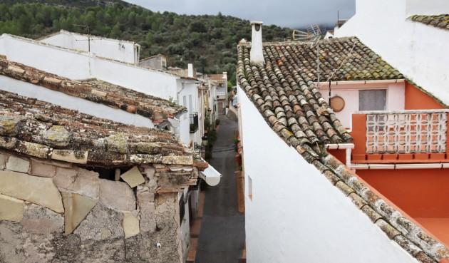 Brukt - Town House -
Castell de Castells - Inland