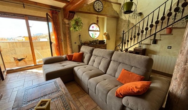 Resale - Villa -
Redován - Inland