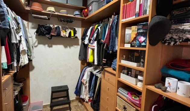 Resale - Villa -
Redován - Inland