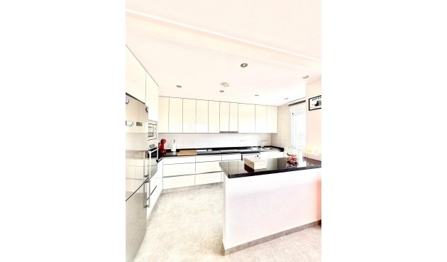 Resale - Apartment -
Orihuela Costa - Villamartín-las Filipinas