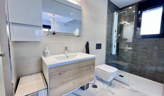 Resale - Apartment -
San Miguel de Salinas - Inland