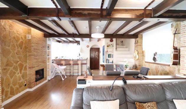 Återförsäljning - Villa -
Orihuela Costa - Costa Blanca