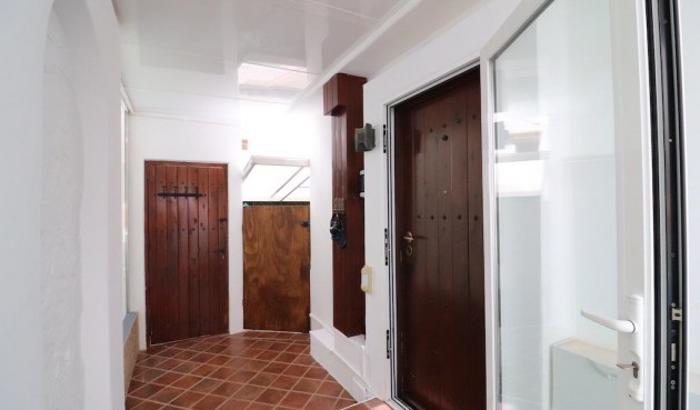 Återförsäljning - Villa -
Orihuela Costa - Costa Blanca