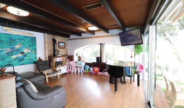 Återförsäljning - Villa -
Orihuela Costa - Costa Blanca