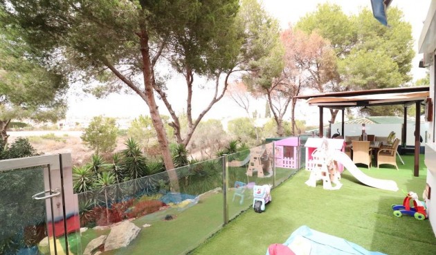 Återförsäljning - Villa -
Orihuela Costa - Costa Blanca