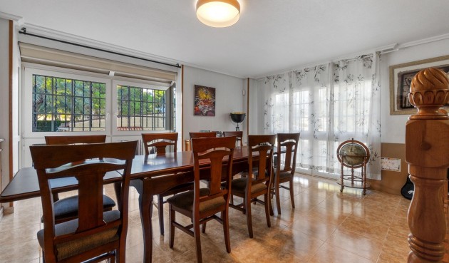 Resale - Villa -
Torrevieja - Los Balcones