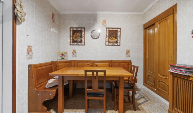 Resale - Villa -
Torrevieja - Los Balcones