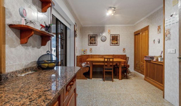 Resale - Villa -
Torrevieja - Los Balcones