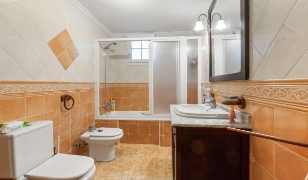 Resale - Villa -
Torrevieja - Los Balcones