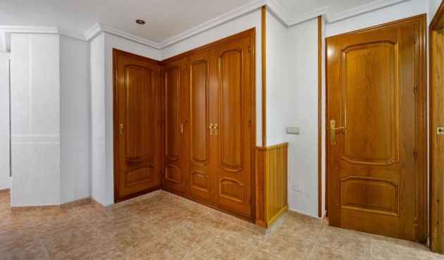 Resale - Villa -
Torrevieja - Los Balcones