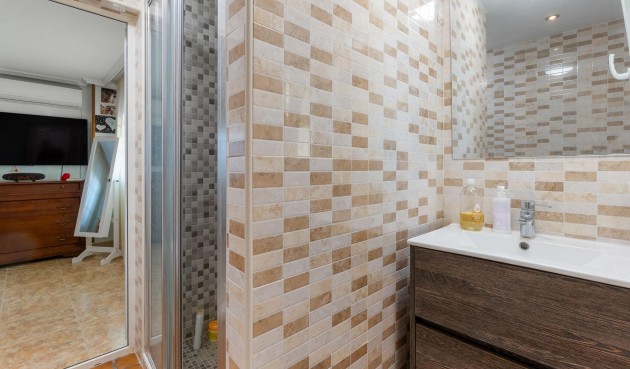 Resale - Villa -
Torrevieja - Los Balcones