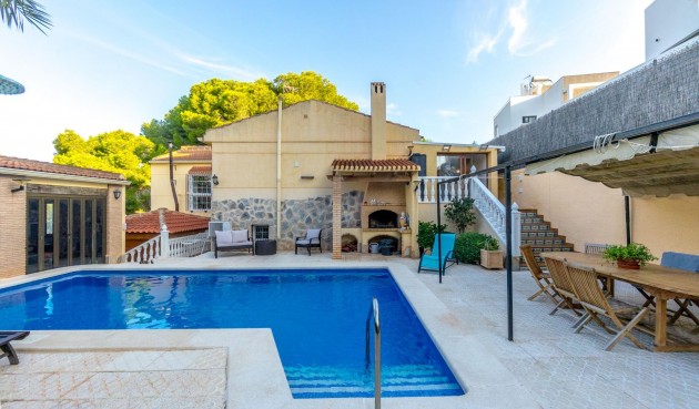 Resale - Villa -
Torrevieja - Los Balcones