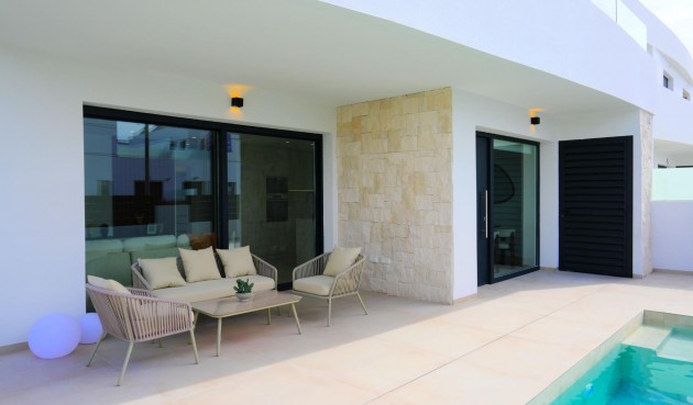 New Build - Villa -
Dolores - polideportivo